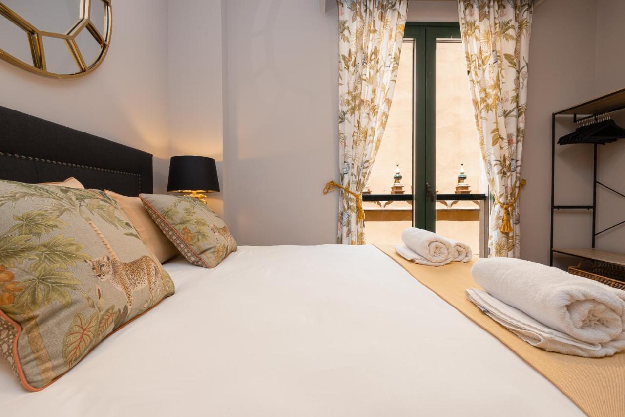 C31 Deluxe Apartment Into Cathedral Square 말라가 외부 사진